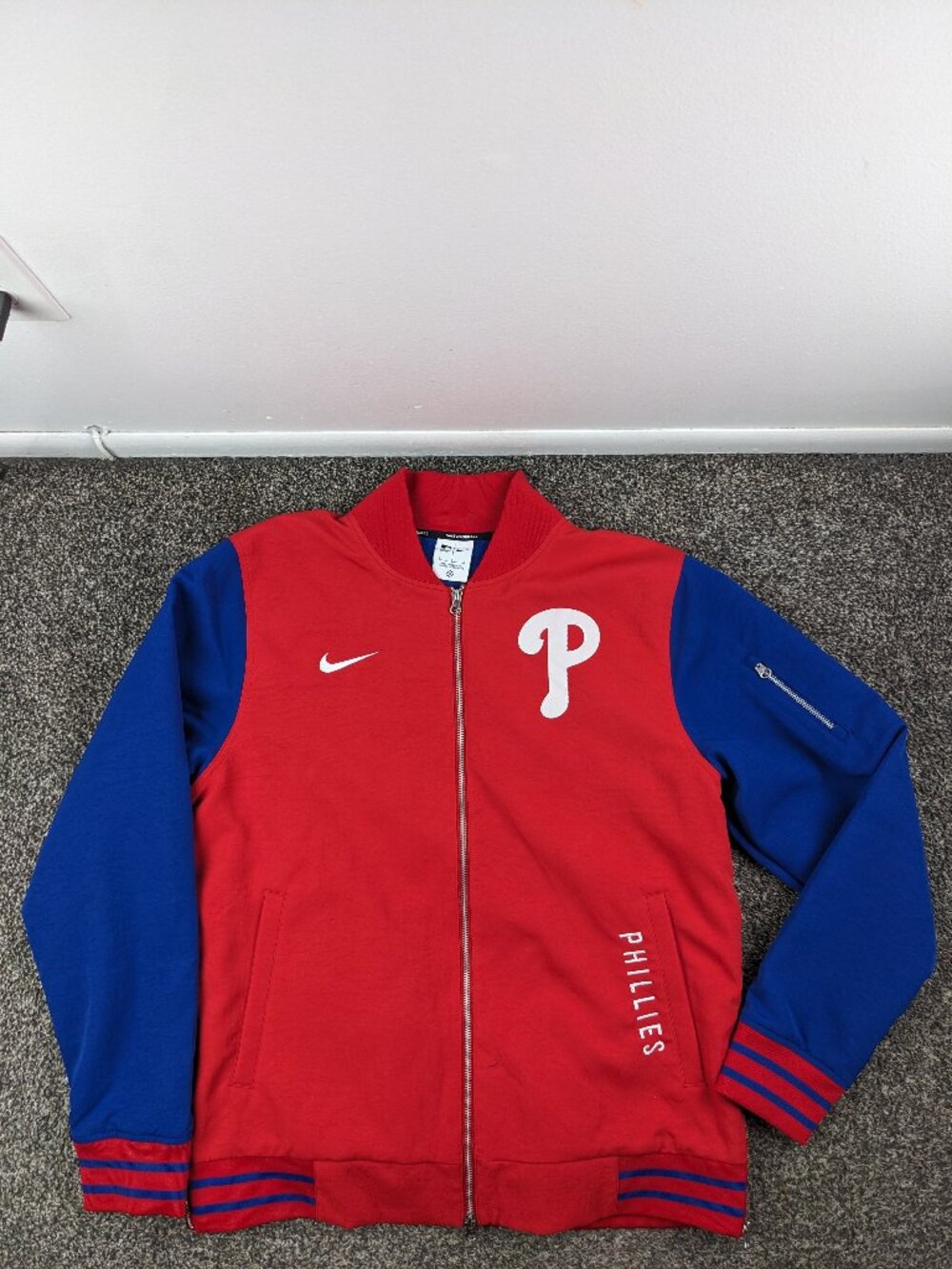 Philadelphia Phillies Jacket Nike Authentic Collection Dugout Bomber Mens L NEW*